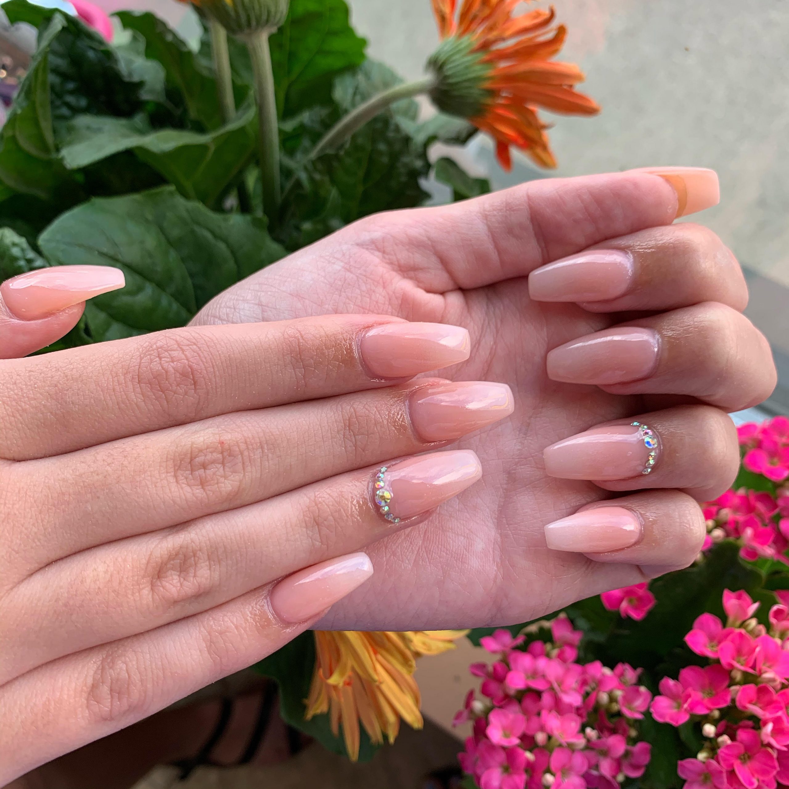DKs-Express-Nails-Nail-salon-in-Hamilton-ON-L8K-1H5